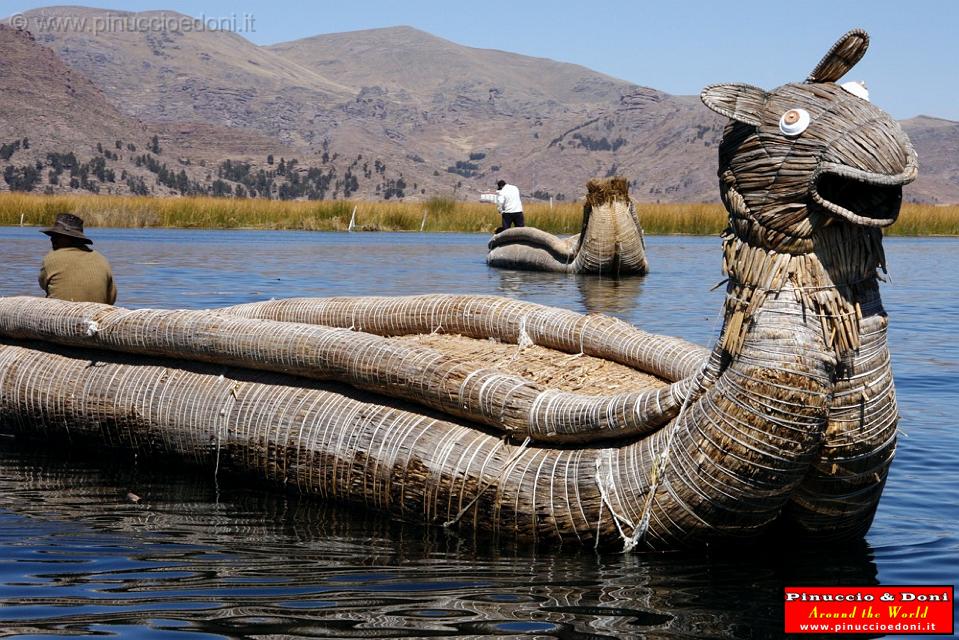 PERU - Lago Titicaca Isole Uros - 40.jpg